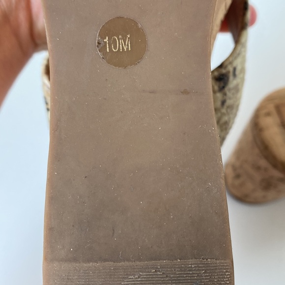 Tory Burch Faux Snakeskin Thong Wedge Platform Sandals - Size 10 - Picture 10 of 10